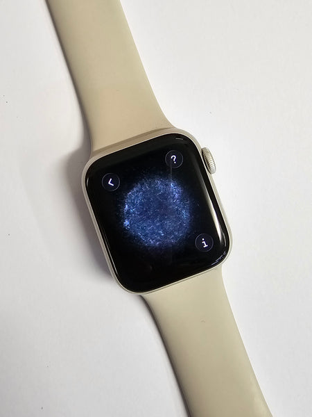 Apple iWatch SE 40 MM, Pre-owned iWatch, Release Date: 13/11/2026