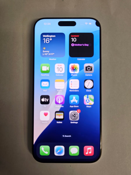 Apple iPhone 16 Pro Max,256GB,Pre-owned