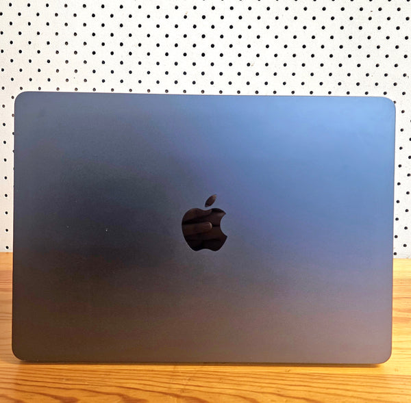Apple Macbook Air M2 (2022) A2681, 8GB RAM,  Pre-owned