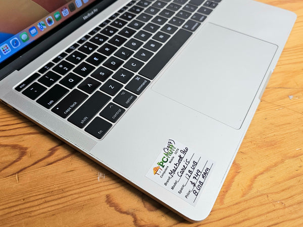 Apple Macbook Pro 2017, Pre-owned Macbook