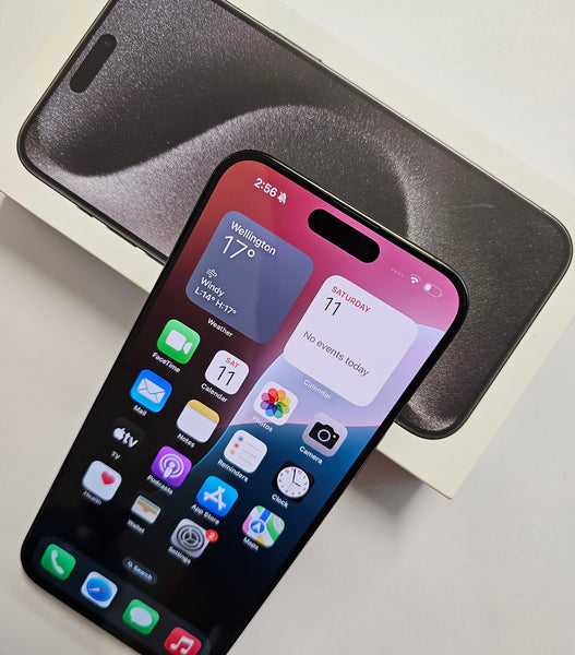 Apple iPhone 15 Pro Max 256GB, Pre-owned Phone