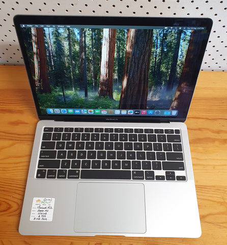 Apple Macbook Air 2020, M1 256GB SSD 8GB RAM Pre-owned Macbook