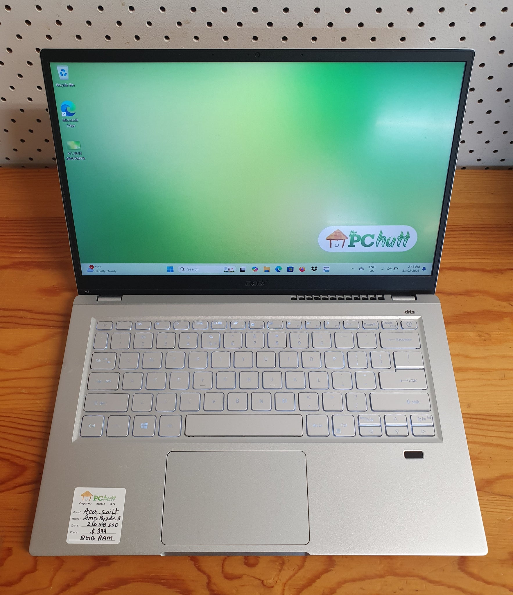 Acer Swift AMD Ryzen 3, 250GB SSD/8GB RAM Pre-owned Laptop