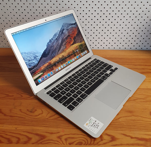 Apple Macbook Air 2014, Core i5 118GB SSD 8GB RAM Pre-owned Macbook
