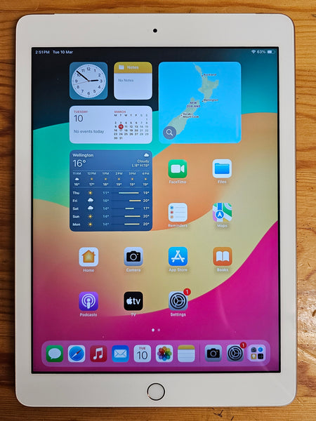 Apple iPad 6th Generation 9.7" inch Cellular+Wi-Fi 32GB, Pre-owned iPad