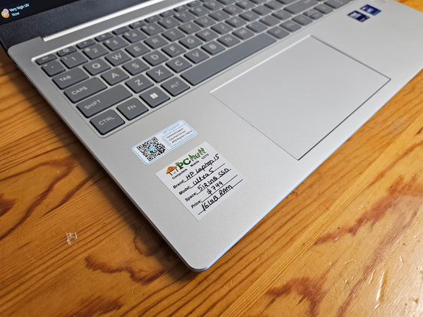 HP Laptop 15.6" Intel Core Ultra 5 16GB-RAM 512GB-SSD - Natural Silver, Pre-owned Laptop