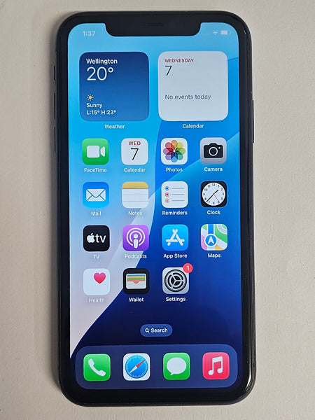 Apple iPhone 11 64GB, Pre-owned Phone