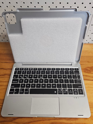Wireless Keyboard Case  for 2020 iPad 10.9" and for 2018/2020 iPad 11 inch, Brand New