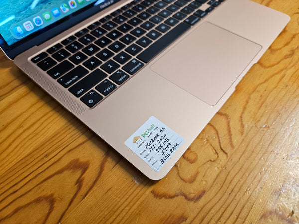 Apple MacBook Air M1 2020, Pre-owned