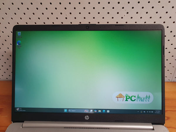 HP Laptop 15s AMD Athlon Silver. 256GB SSD, Pre-owned Laptop