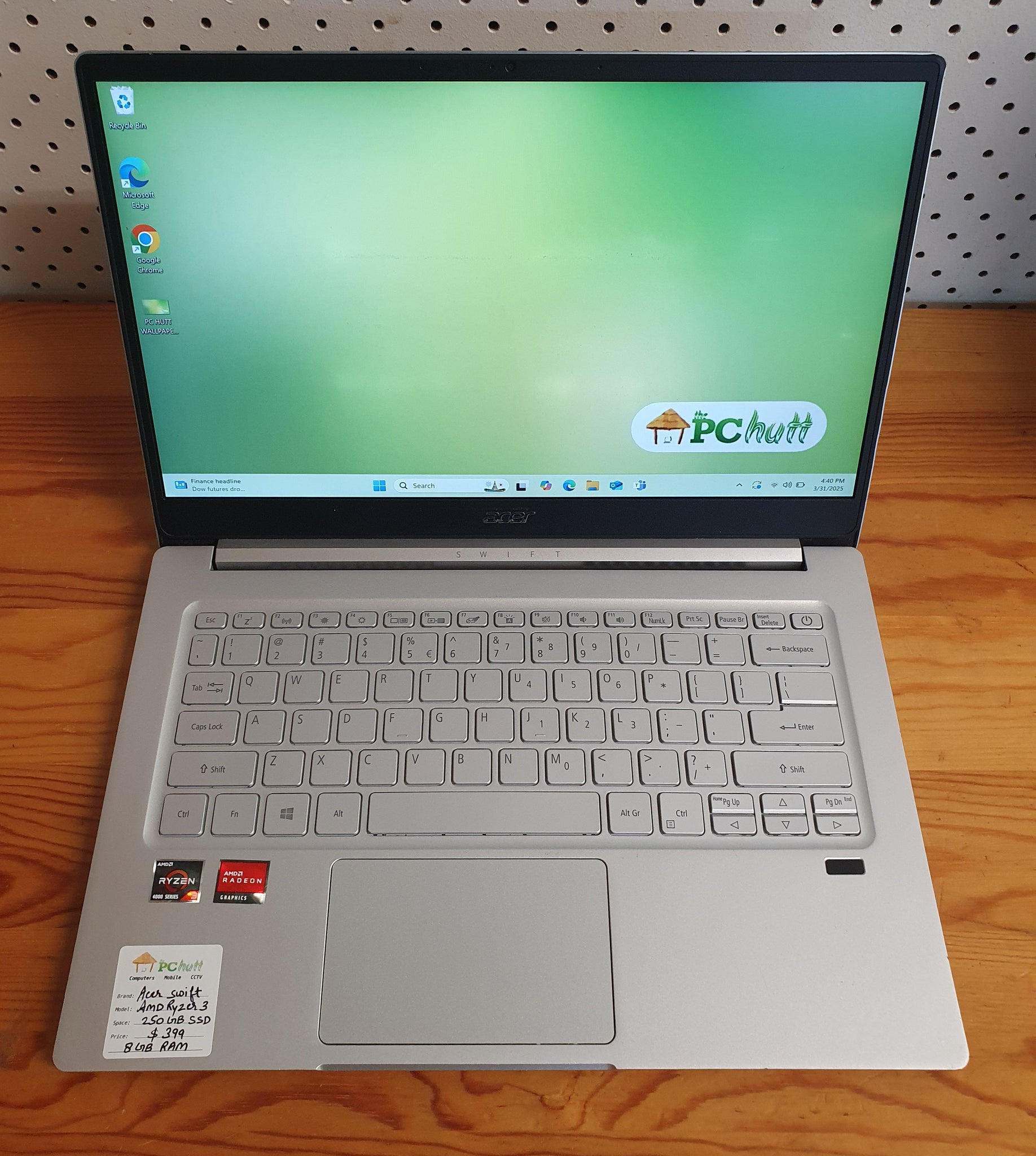 Acer Swift AMD Ryzen 3, 250GB SSD/8GB RAM Pre-owned Laptop