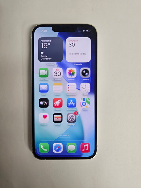 Apple iPhone 13,128GB Pre-owned phone