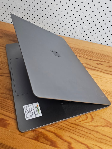 Macbook Pro 16" inch intel Core i7 512GB SSD/16GB RAM, Pre-owned Laptop