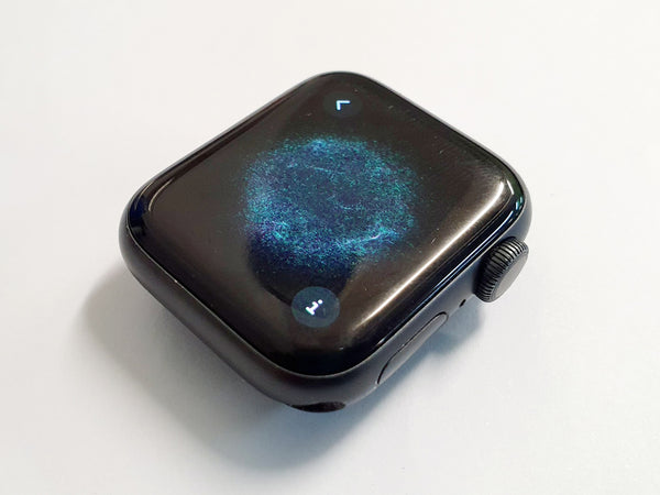 Apple iwatch Series 5 40MM, Pre-owned Watch/Excellent Condition