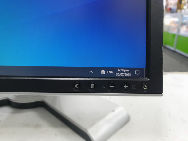 Dell Ultrasharp 17" inch VGA & DVI Port 1280*1024 Monitor with stand, Preowned