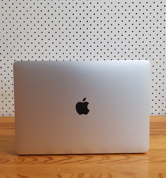Apple MacBook Pro 2017 256GB/8GB RAM Corei5, Pre-owned Macbook